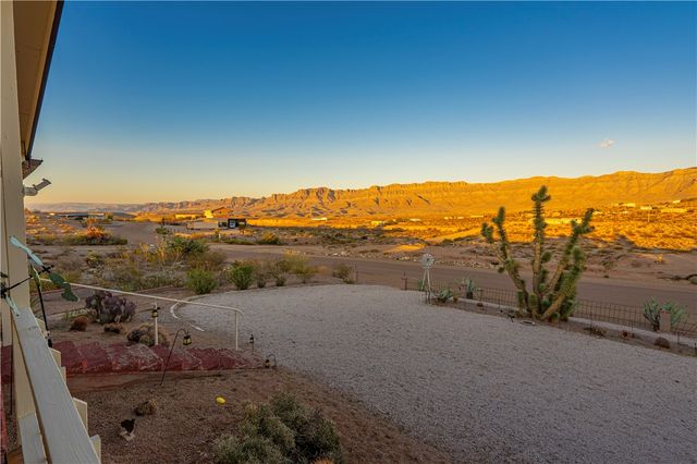 875 E Kanab Lane, Meadview, AZ 86444