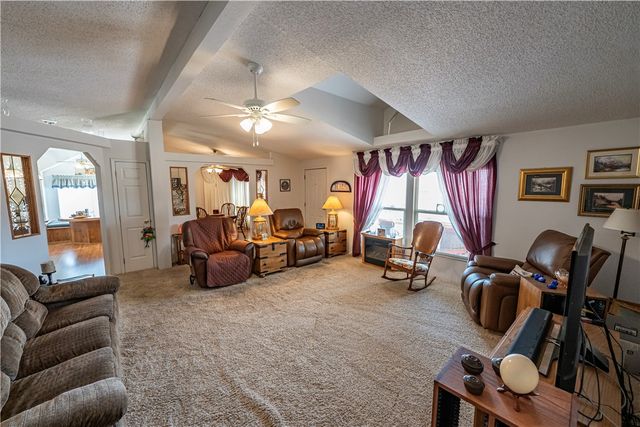 875 E Kanab Lane, Meadview, AZ 86444