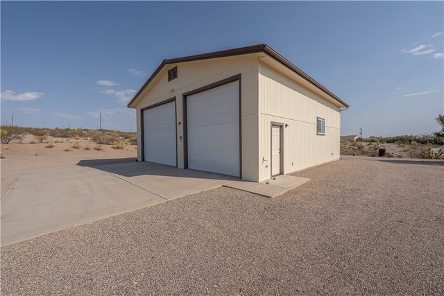 875 E Kanab Lane, Meadview, AZ 86444