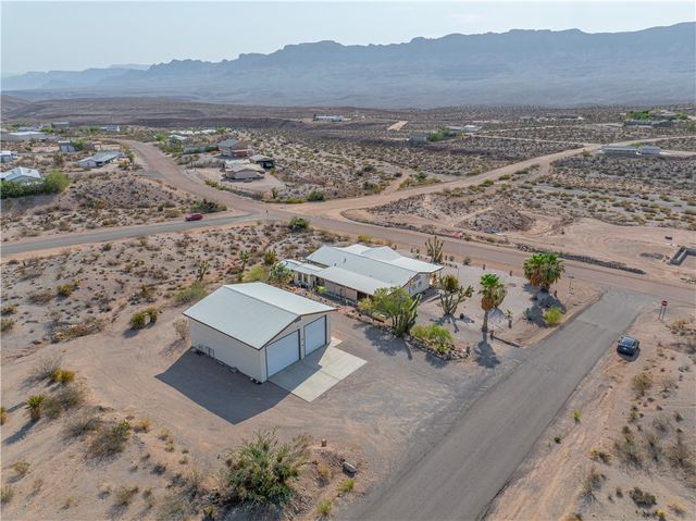 875 E Kanab Lane, Meadview, AZ 86444