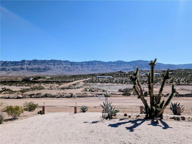 875 E Kanab Lane, Meadview, AZ 86444