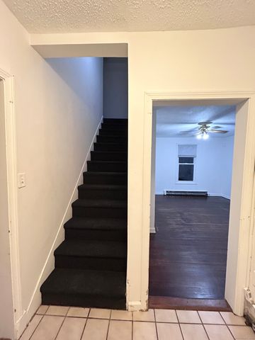 20 Hedge Avenue, Norwich, CT 06360