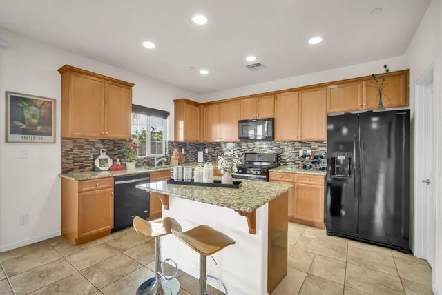 7521 CHAPPELLE Way, Elk Grove, CA 95757