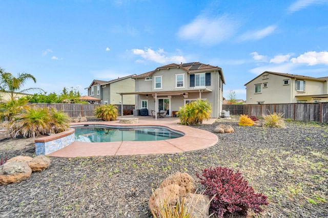 7521 CHAPPELLE Way, Elk Grove, CA 95757