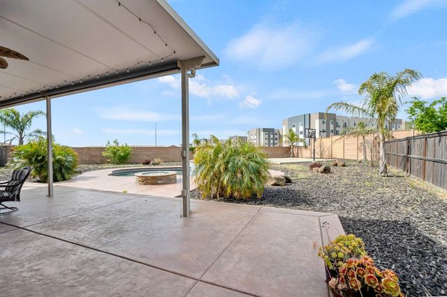 7521 CHAPPELLE Way, Elk Grove, CA 95757