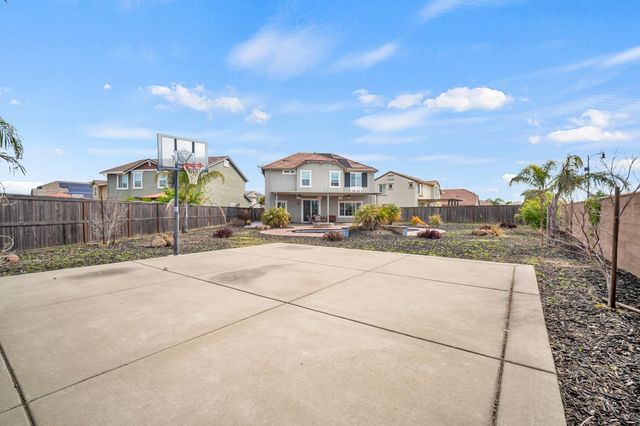 7521 CHAPPELLE Way, Elk Grove, CA 95757