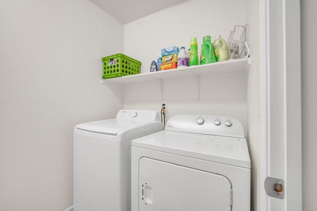 7521 CHAPPELLE Way, Elk Grove, CA 95757