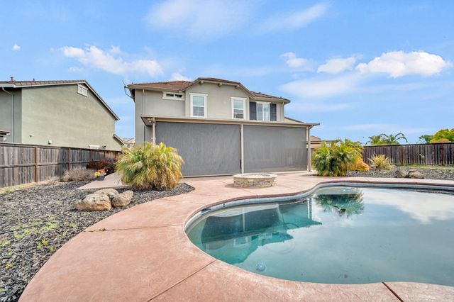 7521 CHAPPELLE Way, Elk Grove, CA 95757