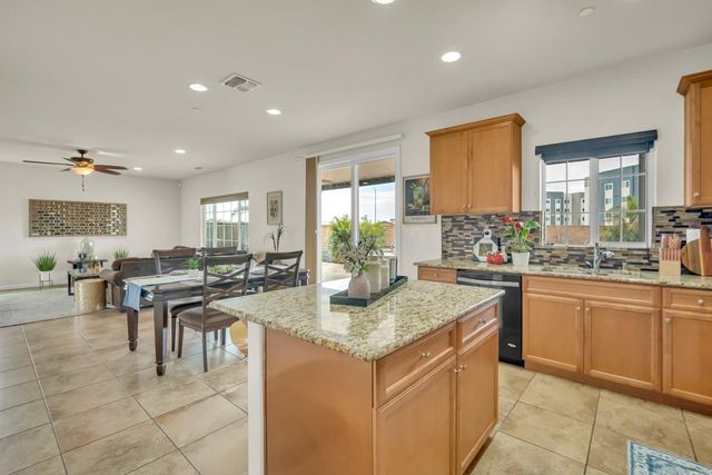 7521 CHAPPELLE Way, Elk Grove, CA 95757