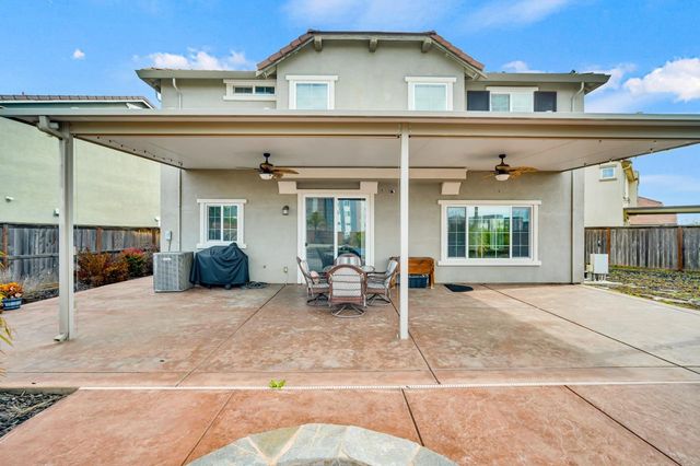 7521 CHAPPELLE Way, Elk Grove, CA 95757