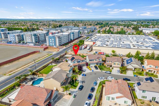 7521 CHAPPELLE Way, Elk Grove, CA 95757