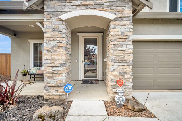 7521 CHAPPELLE Way, Elk Grove, CA 95757