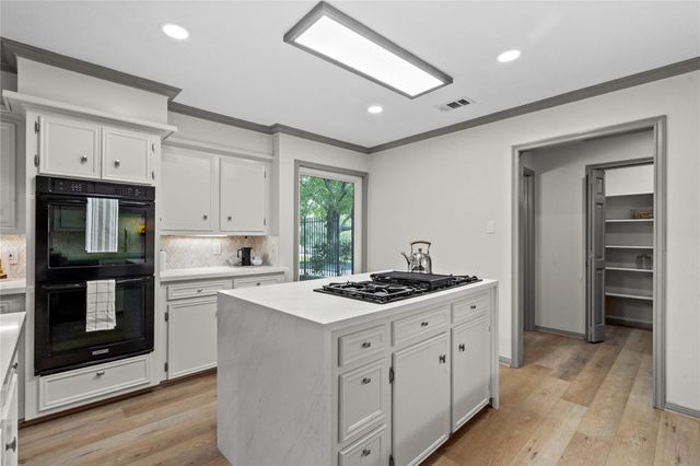 16019 Brook Forest Drive, Houston, TX 77059