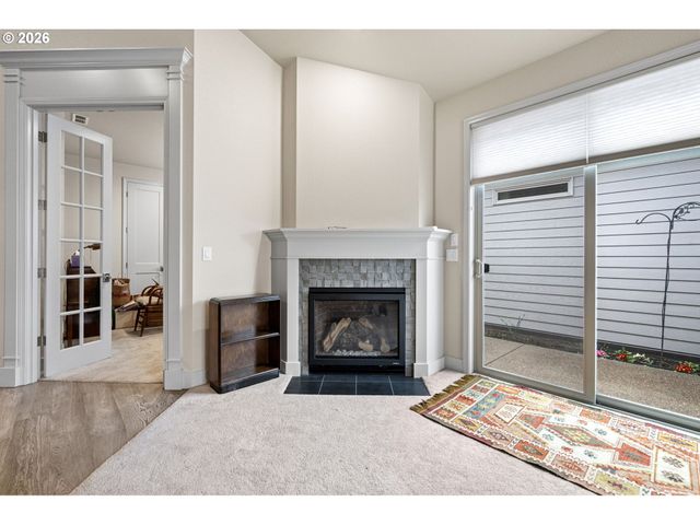 2072 LAKELAND Way, Eugene, OR 97408