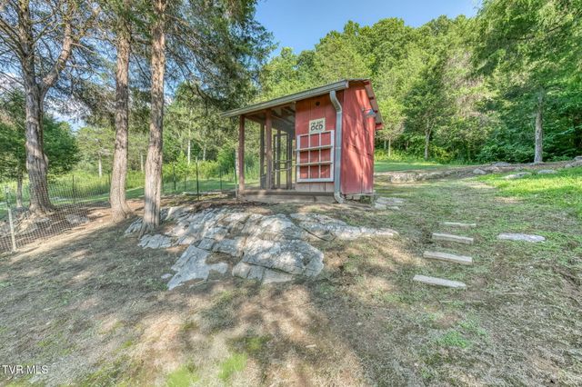 877 Mill Creek Road, Kingsport, TN 37664