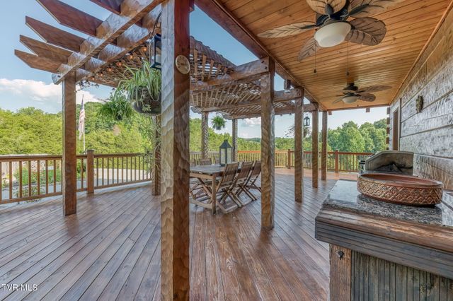 877 Mill Creek Road, Kingsport, TN 37664