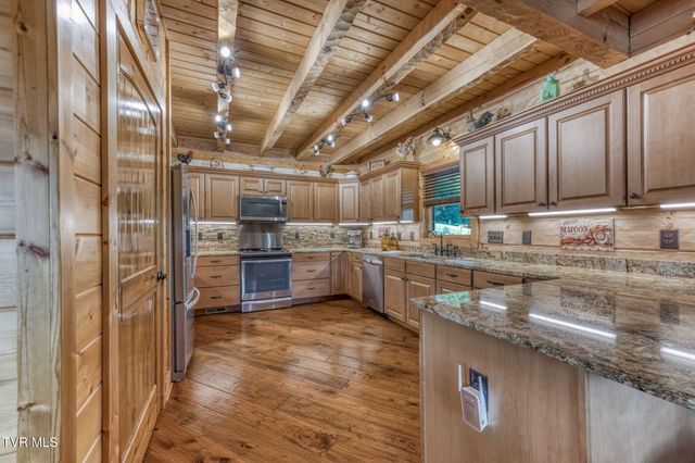 877 Mill Creek Road, Kingsport, TN 37664