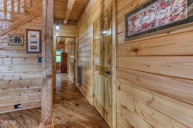 877 Mill Creek Road, Kingsport, TN 37664
