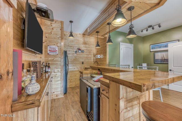877 Mill Creek Road, Kingsport, TN 37664