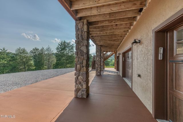877 Mill Creek Road, Kingsport, TN 37664