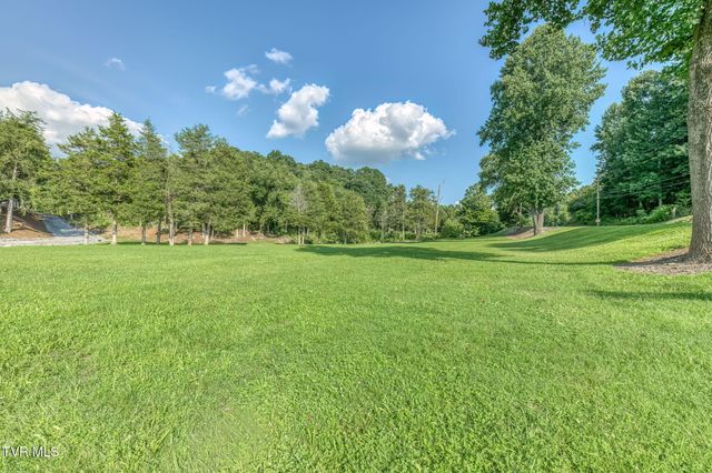 877 Mill Creek Road, Kingsport, TN 37664