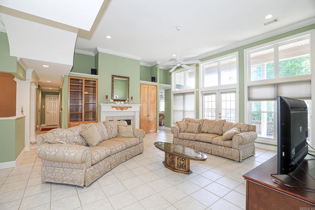 827 Miller Loop, Benton, AR 72019