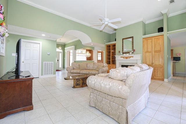 827 Miller Loop, Benton, AR 72019