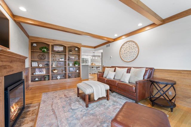 W289N3344 Lost Creek COURT, Pewaukee, WI 53072