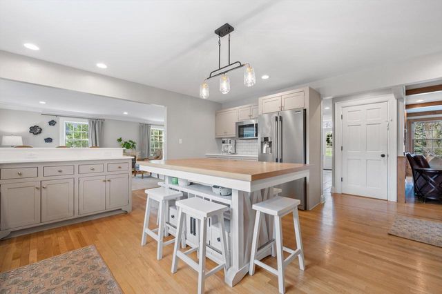 W289N3344 Lost Creek COURT, Pewaukee, WI 53072