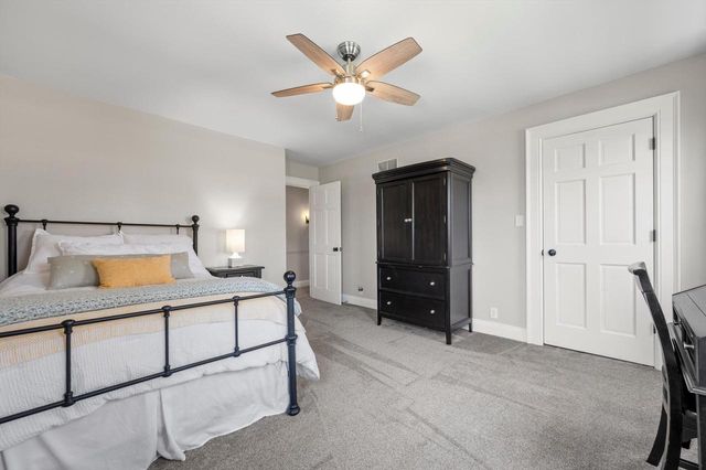 W289N3344 Lost Creek COURT, Pewaukee, WI 53072