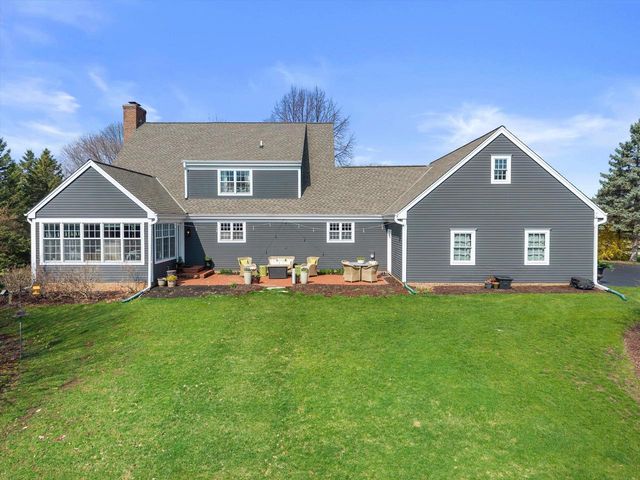 W289N3344 Lost Creek COURT, Pewaukee, WI 53072