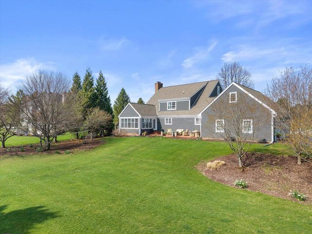 W289N3344 Lost Creek COURT, Pewaukee, WI 53072