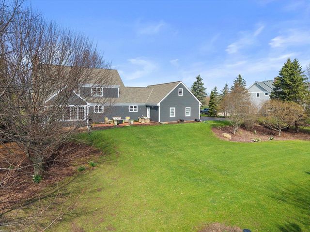 W289N3344 Lost Creek COURT, Pewaukee, WI 53072