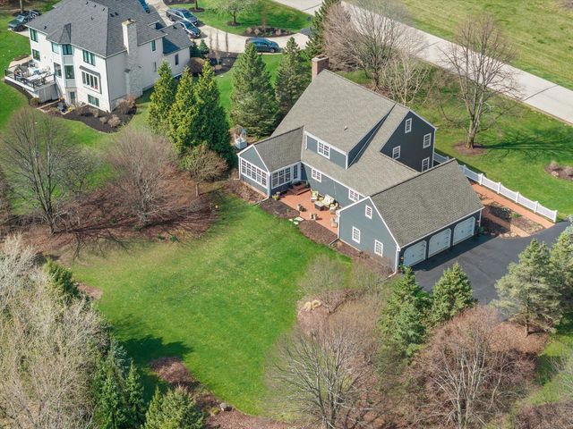 W289N3344 Lost Creek COURT, Pewaukee, WI 53072