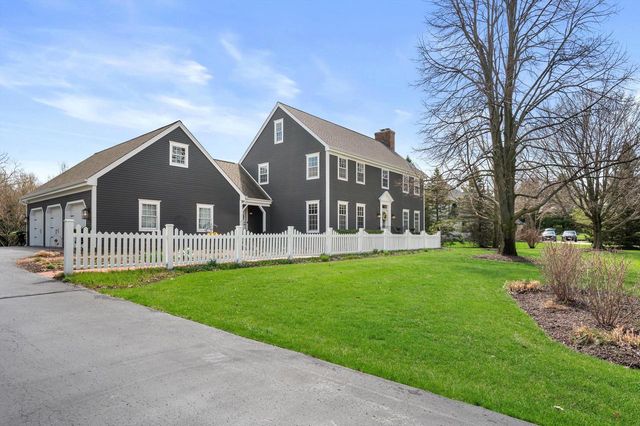 W289N3344 Lost Creek COURT, Pewaukee, WI 53072