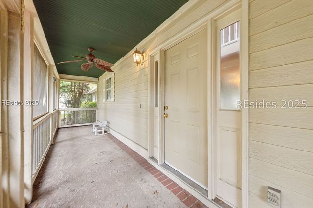 8 Zoe Ct, Bluffton, SC 29910
