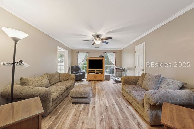 8 Zoe Ct, Bluffton, SC 29910