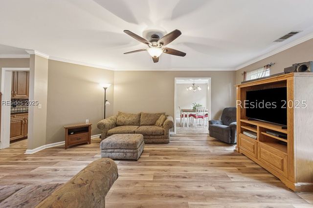 8 Zoe Ct, Bluffton, SC 29910