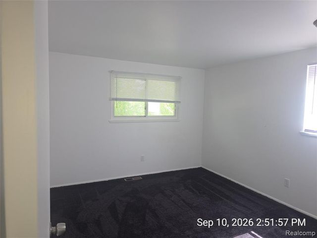 4882 Southfield Road, Dearborn Heights, MI 48125