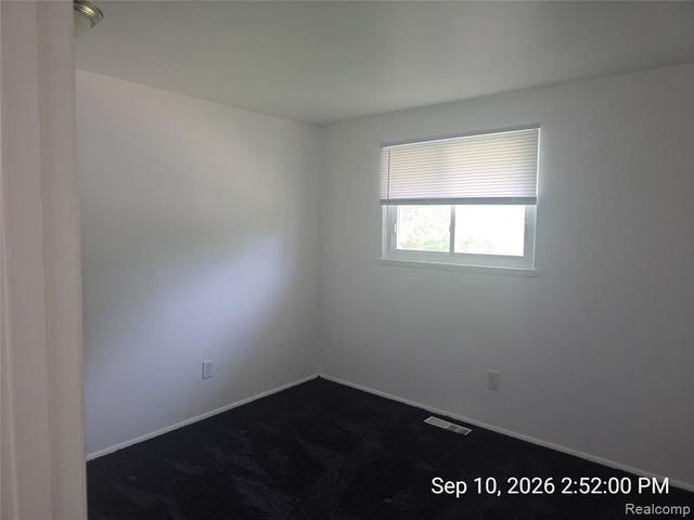 4882 Southfield Road, Dearborn Heights, MI 48125