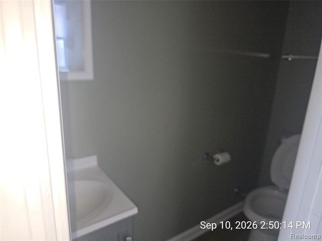 4882 Southfield Road, Dearborn Heights, MI 48125
