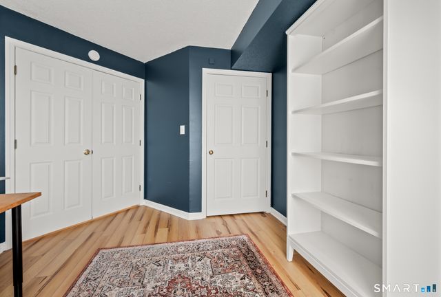 1 Forest Glen Circle 11, Middletown, CT 06457