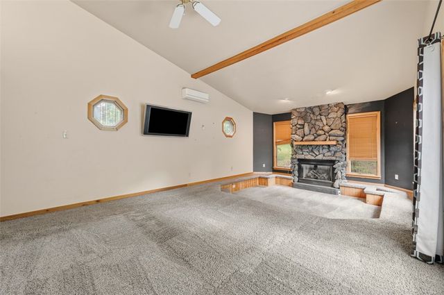 452 E McMurray Ct, Peters Twp, PA 15317