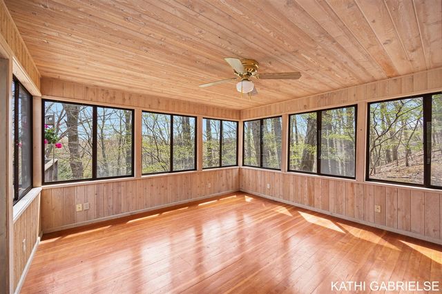 313 Stickney Ridge Road, Grand Haven, MI 49417