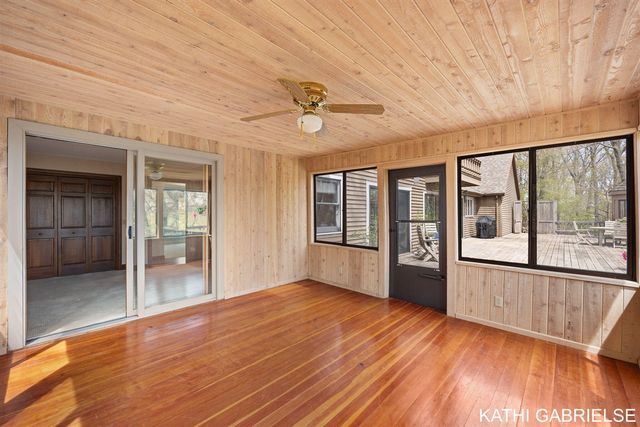 313 Stickney Ridge Road, Grand Haven, MI 49417