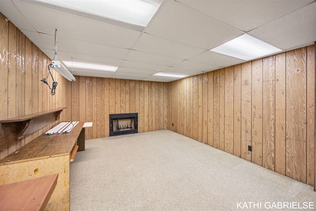 313 Stickney Ridge Road, Grand Haven, MI 49417