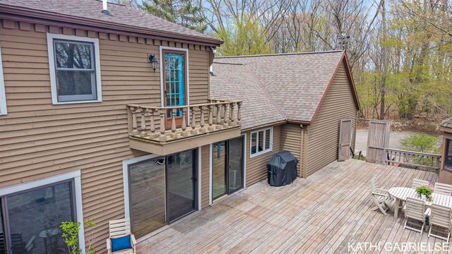 313 Stickney Ridge Road, Grand Haven, MI 49417
