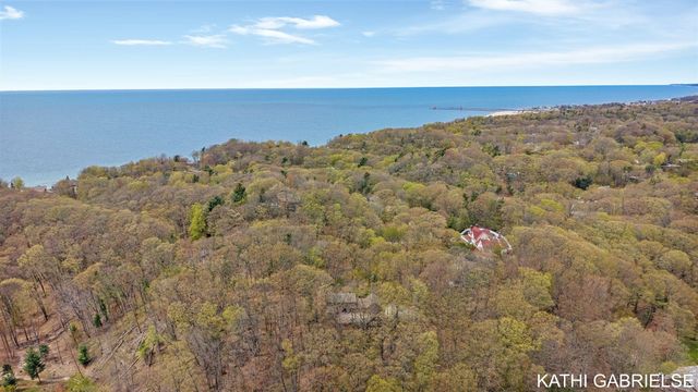 313 Stickney Ridge Road, Grand Haven, MI 49417