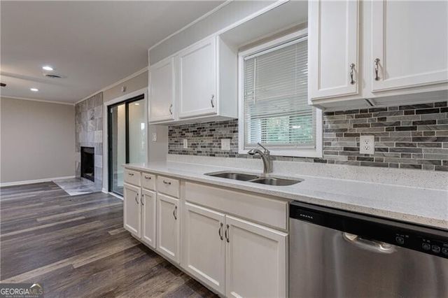 6300 Ponderosa Court, Atlanta, GA 30349