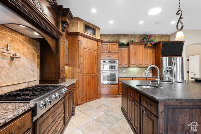 1394 N BOSTON RD, Washington, UT 84780